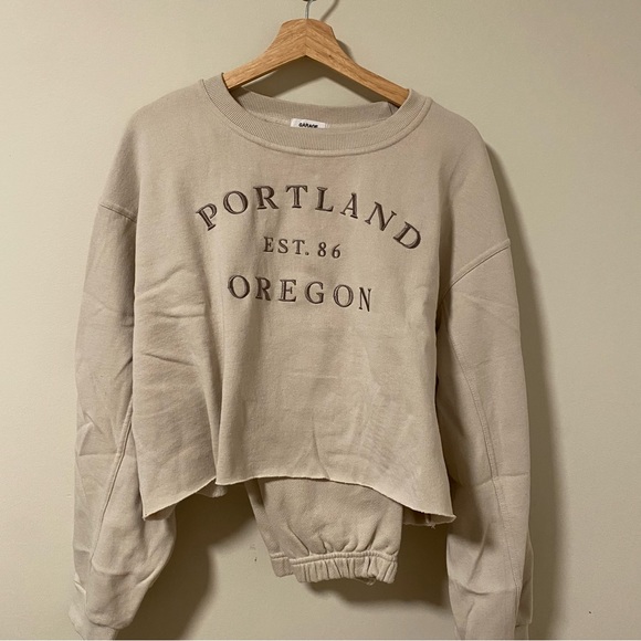 Garage Clothing - Set Raw-Edge Cropped Sweatshirt and Sweatpants - Picture 2 of 5